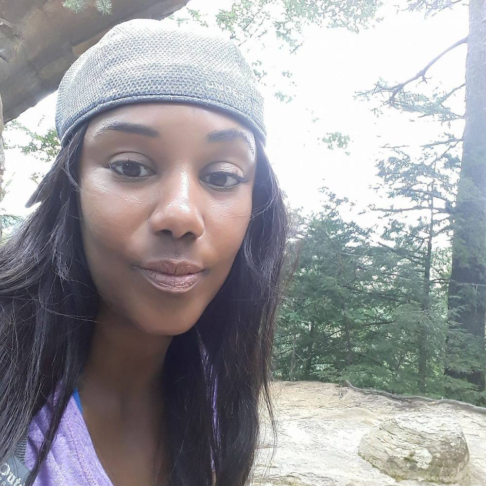 Meet your Posher, Liz